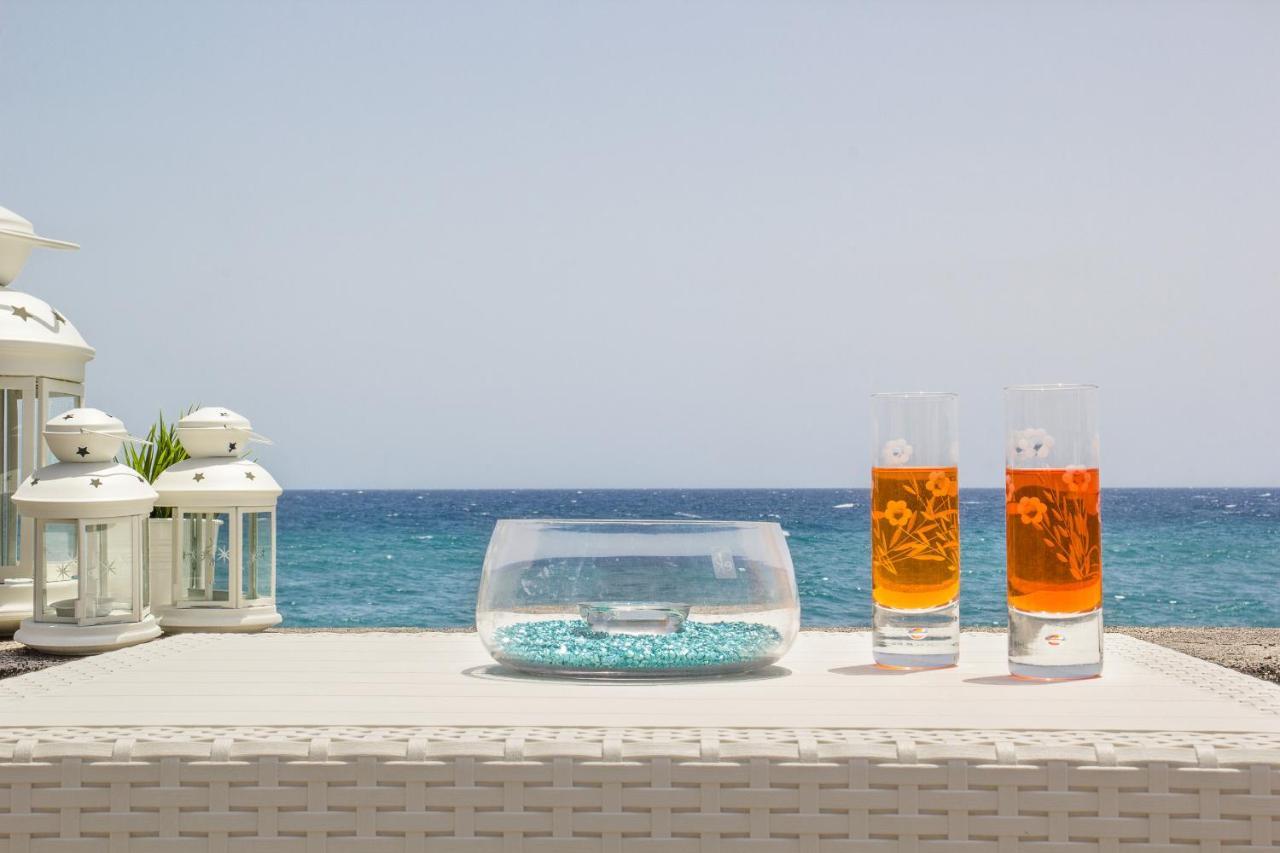 Sea Paradise - Il Mare Sotto La Finestra Ріпосто Екстер'єр фото